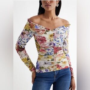 EXPRESS Floral On/Off Shoulder Ruched Body Contour Top Size Large.           #46